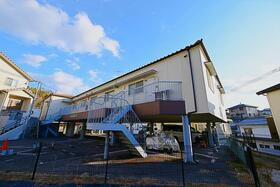 広島県広島市安芸区船越２ 2階建