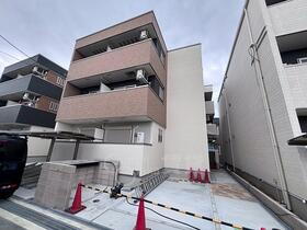 フジパレス沢良宜東２番館 3階建