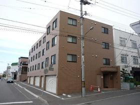 北海道札幌市中央区北三条東７ 4階建 築17年3ヶ月