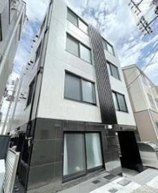 東京都品川区小山１ 4階建