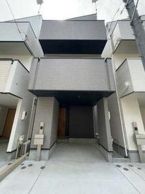 神奈川県横浜市港北区高田西１ 3階建 築1年5ヶ月