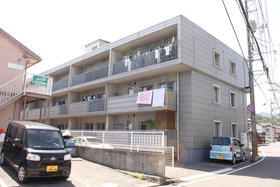 広島県広島市佐伯区利松１ 3階建 築41年6ヶ月
