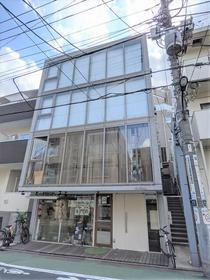 東京都目黒区中央町２ 地上3階地下1階建 築18年10ヶ月