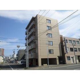 北海道札幌市中央区北十条西１９ 6階建 築30年4ヶ月