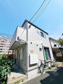 ＩＶＹ　ＨＯＵＳＥ　ＩＫＥＢＵＫＵＲＯ 2階建