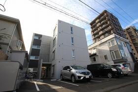 北海道札幌市豊平区平岸一条８ 4階建 築11年3ヶ月