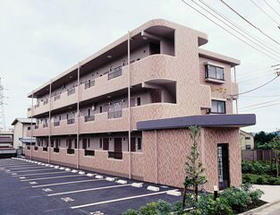 神奈川県秦野市曽屋 3階建 築24年10ヶ月