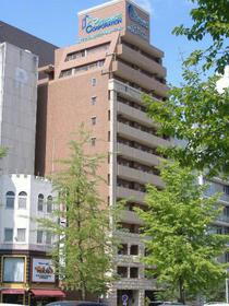 愛知県名古屋市東区泉１ 13階建 築20年3ヶ月