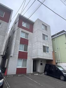 北海道札幌市西区二十四軒一条２ 4階建 築15年9ヶ月