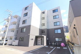 北海道札幌市中央区南十四条西１４ 5階建