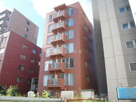 Ｇｒａｎｄｓ　ｃｒｕｓ　Ｌａ　Ｔｏｕｒ 7階建