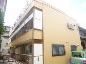 梅本マンション 3階建
