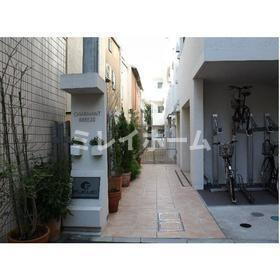 ＣＨＡＲＭＡＮＴ　ＢＲＥＥＺＥ 3階建