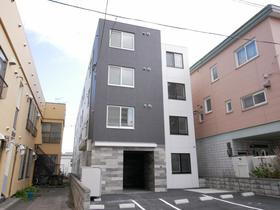 北海道札幌市西区山の手三条１ 4階建 築6年2ヶ月