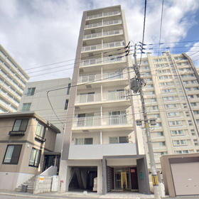 北海道札幌市中央区南一条東３ 10階建 築17年1ヶ月