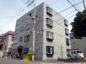 リヴ美園７・５ 4階建