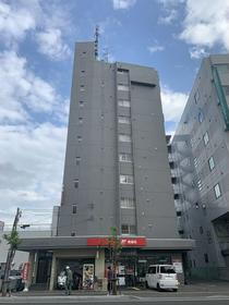 北海道札幌市中央区北四条西１９ 11階建 築38年4ヶ月
