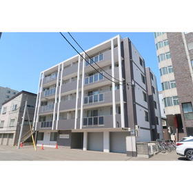 北海道札幌市中央区南十一条西７ 5階建 築9年3ヶ月