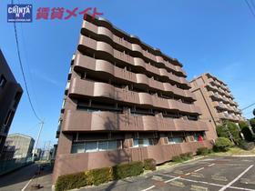 三重県三重郡菰野町大字菰野 6階建