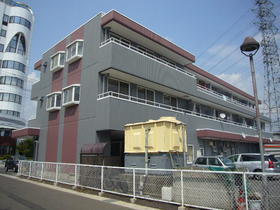 栃木県小山市神山１ 3階建 築32年4ヶ月