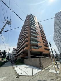 大阪府大阪市浪速区恵美須西３ 地上15階地下1階建 築30年7ヶ月