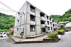 兵庫県神戸市兵庫区平野町字天王谷東服山 賃貸アパート