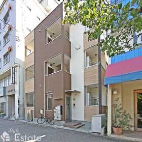 愛知県名古屋市千種区千種１ 3階建 築6年9ヶ月