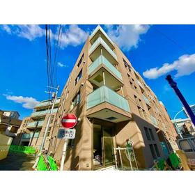 東京都渋谷区広尾３ 地上5階地下1階建 築2年7ヶ月