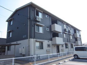 新潟県新発田市中曽根町２ 3階建 築6年6ヶ月