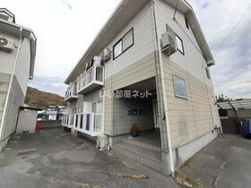 ノーブル青山ＩＩ 2階建