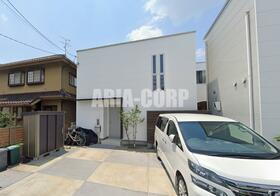 大阪府池田市神田１ 築9年2ヶ月 2階建