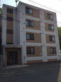 北海道札幌市清田区清田四条１ 賃貸マンション