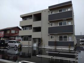 新潟県新潟市中央区女池上山１ 3階建 