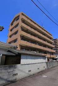愛媛県松山市松末２ 6階建 築25年8ヶ月