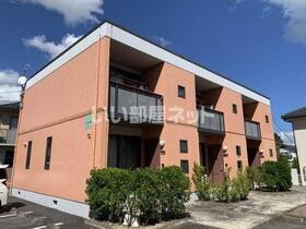 プレッセ山根Ｄ 2階建