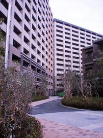 神奈川県横浜市鶴見区尻手１ 15階建 築12年6ヶ月