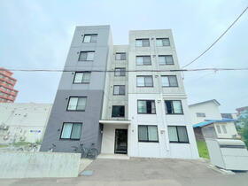 ＢＡＳＥ　ｔｅｙｎｅ（ベース手稲） 5階建