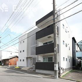 愛知県名古屋市西区花の木２ 3階建 築10年10ヶ月