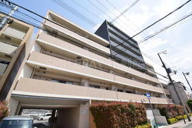 兵庫県神戸市兵庫区入江通２ 8階建 築15年10ヶ月