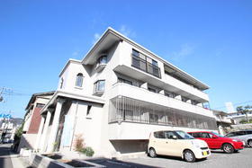 広島県広島市西区大芝１ 3階建 築30年8ヶ月