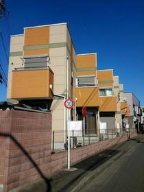 東京都東村山市久米川町４ 3階建 築14年9ヶ月