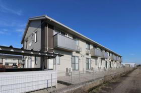 富山県小矢部市和沢 2階建 築9年11ヶ月