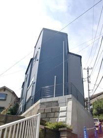神奈川県横浜市港南区最戸２ 2階建 築12年11ヶ月
