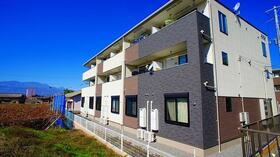 山梨県甲府市蓬沢１ 3階建 築11年11ヶ月