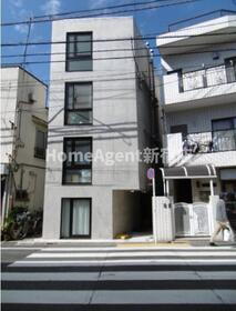 東京都杉並区本天沼１ 4階建 築7年11ヶ月