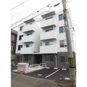 北海道札幌市西区発寒三条１ 4階建 築6年8ヶ月