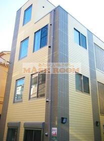 東京都中野区中野１ 4階建 築16年2ヶ月