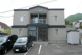 北海道札幌市中央区宮の森二条１６ テラスハウス