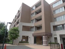 東京都目黒区中目黒３ 地上5階地下1階建