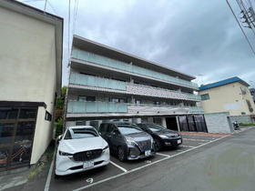 北海道札幌市中央区南十二条西１５ 4階建 築2年4ヶ月